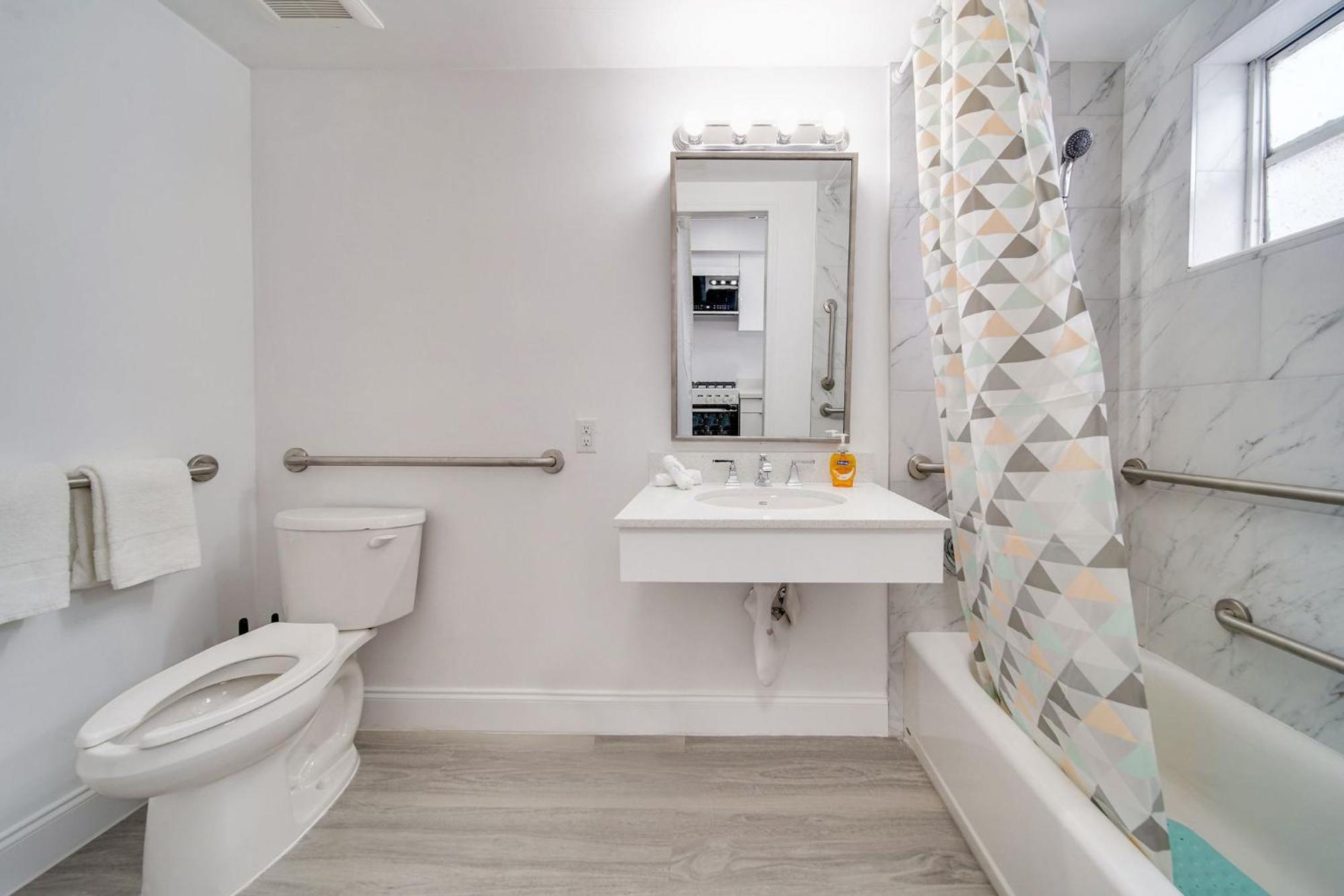 Deco Beachside Apt, W/2 Queen Beds, Washer/Dryer Miami Beach Exterior foto