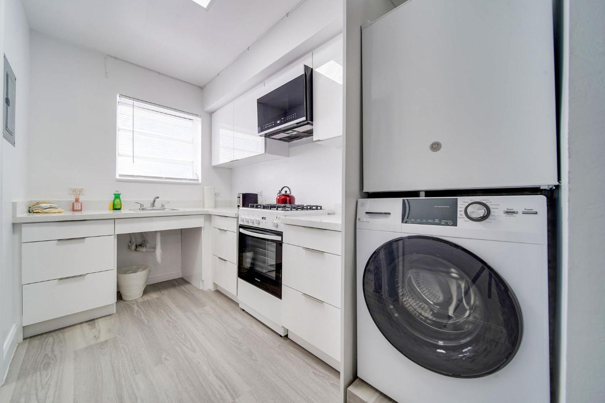 Deco Beachside Apt, W/2 Queen Beds, Washer/Dryer Miami Beach Exterior foto